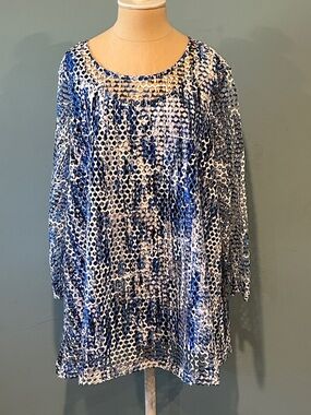 Ali Miles Blue White Abstract Mesh Overlay Tunic Top 1X Lagenlook Art to Wear